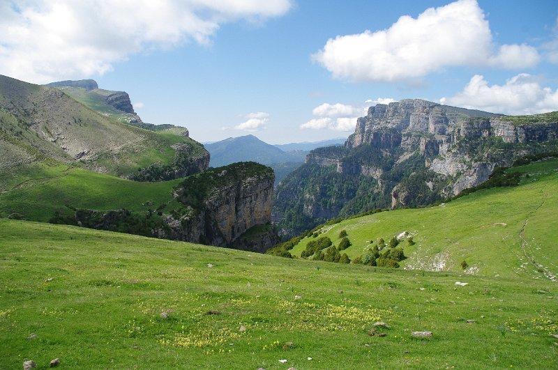 Bungalows Pena Montanesa アインサ エクステリア 写真