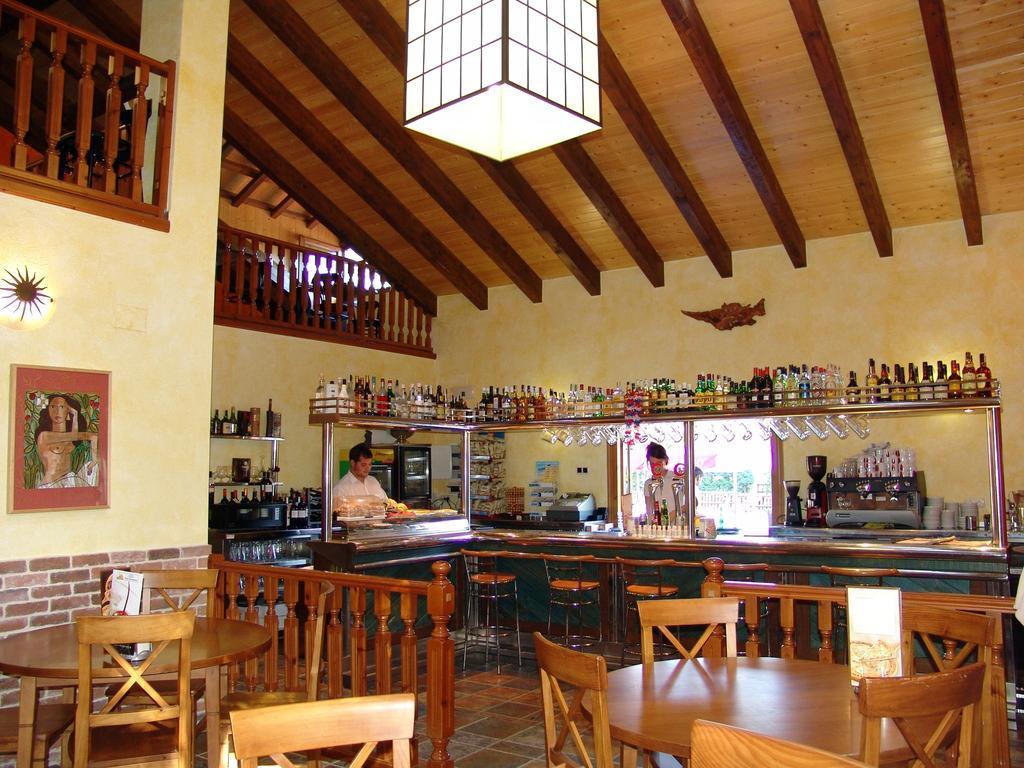 Bungalows Pena Montanesa アインサ エクステリア 写真