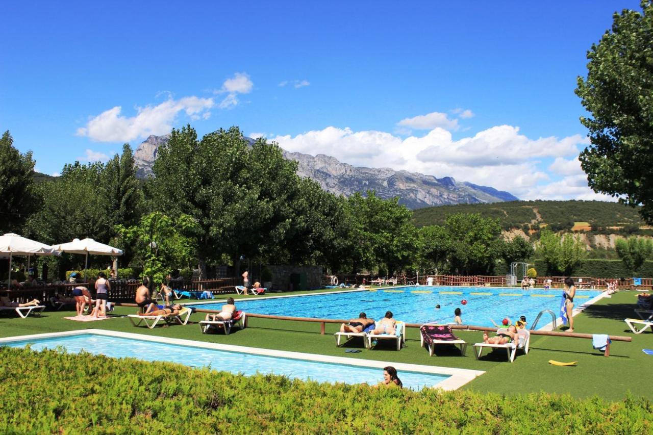 Bungalows Pena Montanesa アインサ エクステリア 写真