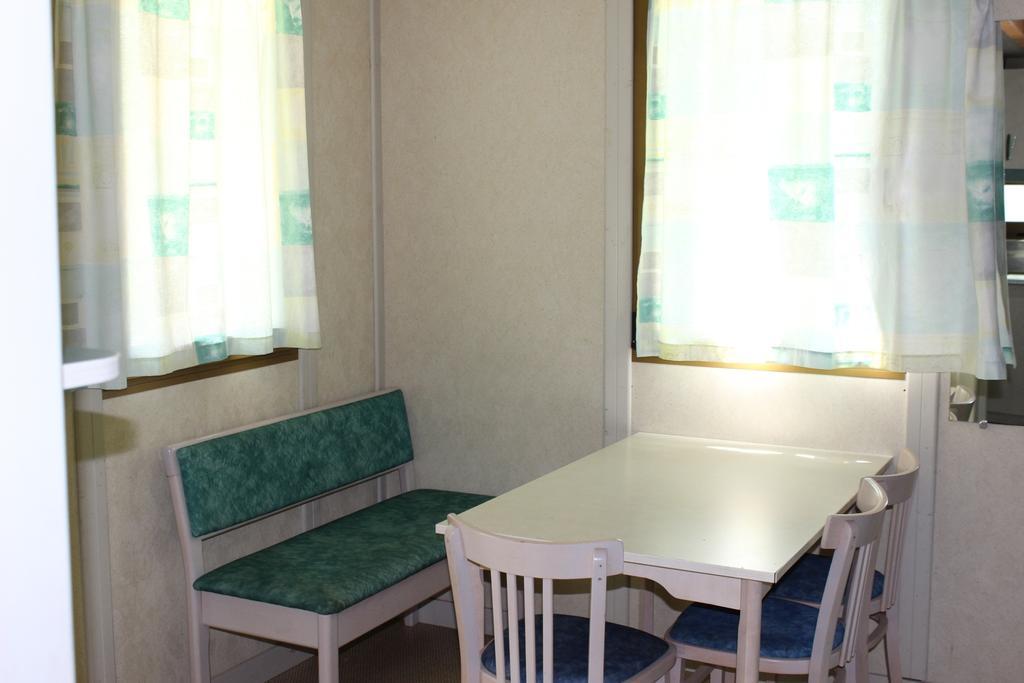 Bungalows Pena Montanesa アインサ 部屋 写真