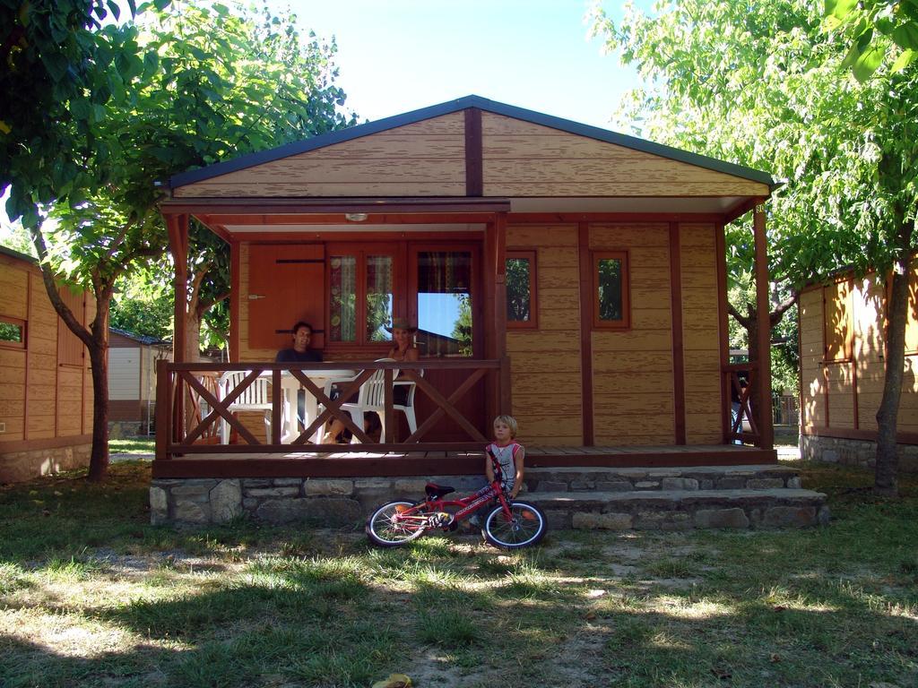 Bungalows Pena Montanesa アインサ 部屋 写真